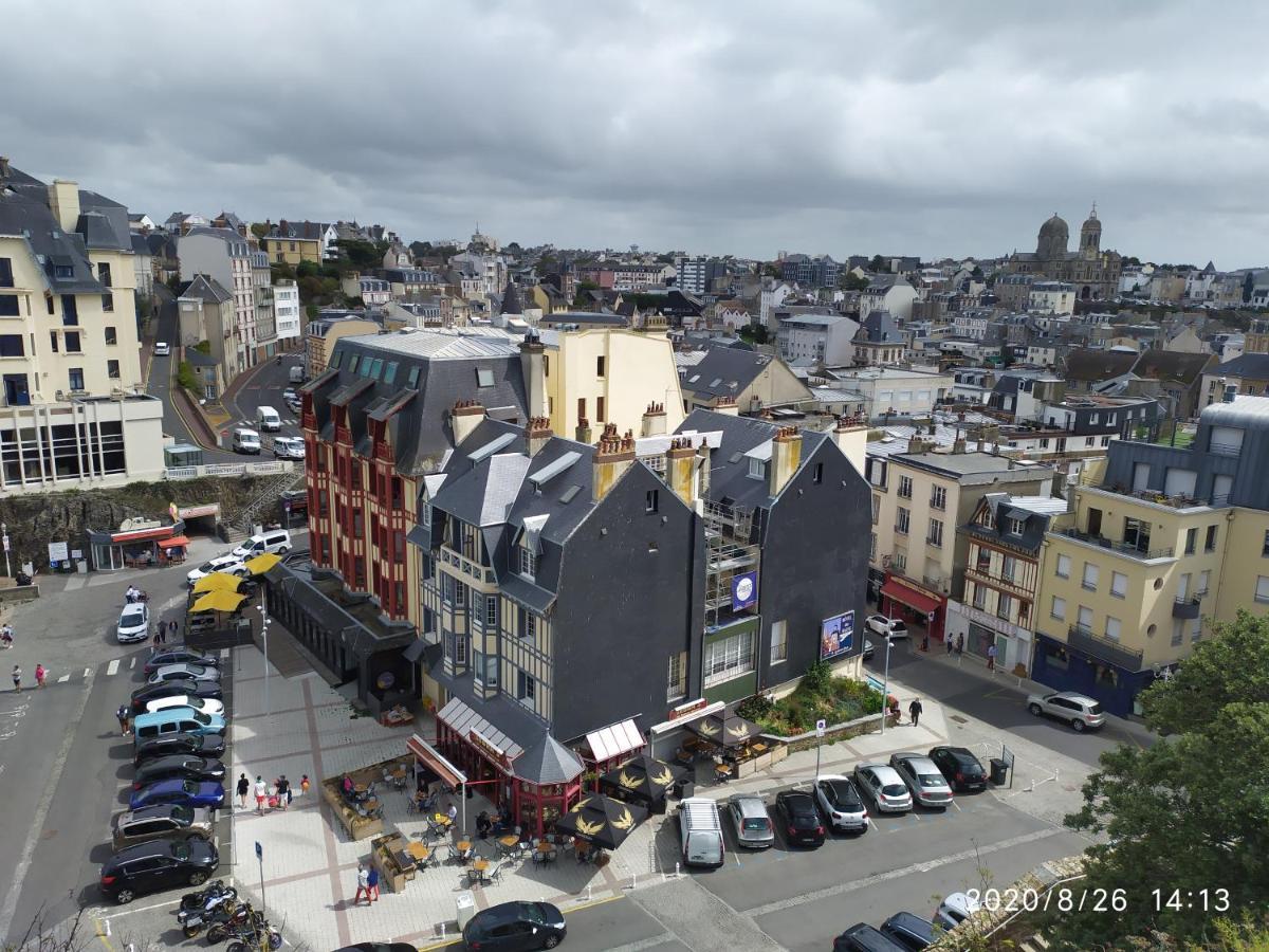 Studios à Granville Extérieur photo